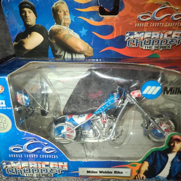 American Chopper Miller Welder Bike Diecast 2004 Motorcycle New in Box - Picture 4 of 6